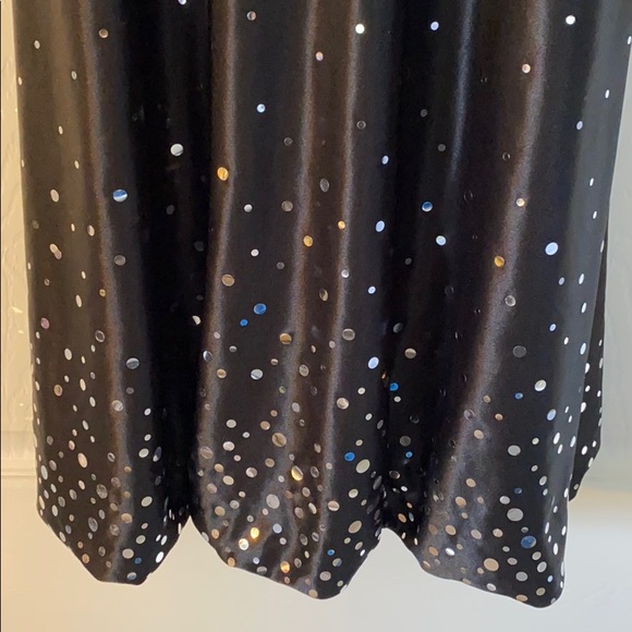 Semi formal dress - Picture 4 of 6